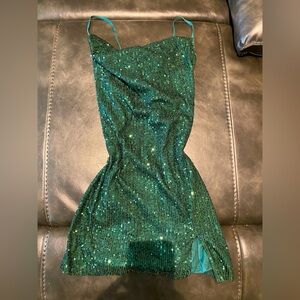 IRIS Emerald Green Sequined Bodycon Mini Dress